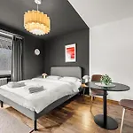 Medienhafen Designer Studio